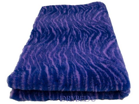 Drybed® Antidérapant Couleur. Tigre Marine et Lilas Tapis Drybed® Antidérapant Couleur. Tigre Marine et Lilas